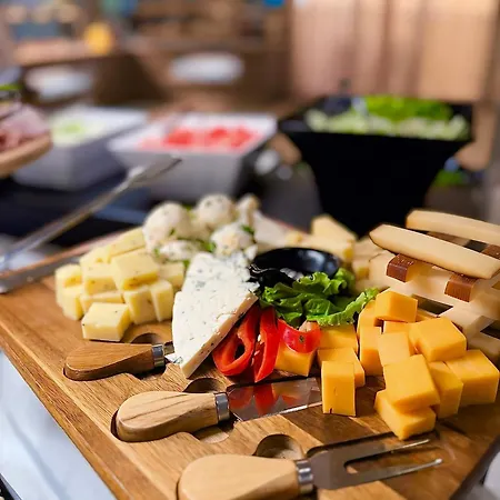 Hotel Argisht Partez & Bar Rebls 4*