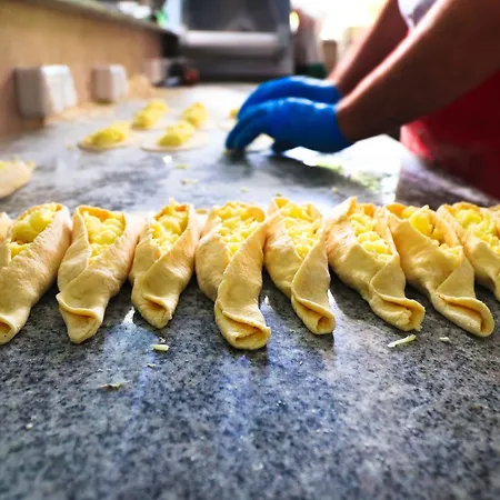 Argisht Partez & Bar Rebls Hotel Złote Piaski