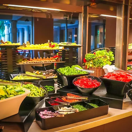 Argisht Partez & Bar Rebls Złote Piaski