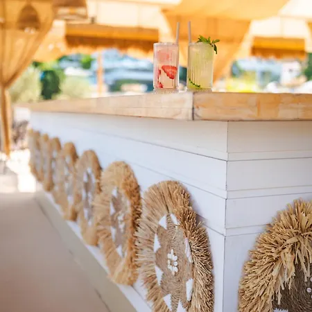 Argisht Partez & Bar Rebls 4* Złote Piaski