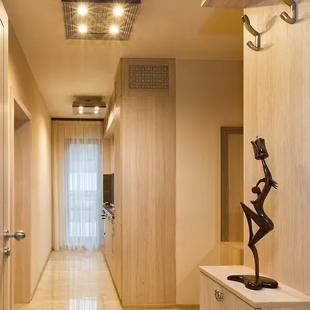 Argisht Partez & Bar Rebls Hotel 4*