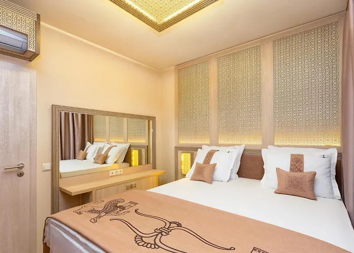 Argisht Partez & Bar Rebls Aranyhomok