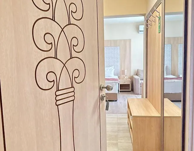 Argisht Partez & Bar Rebls Szálloda Aranyhomok