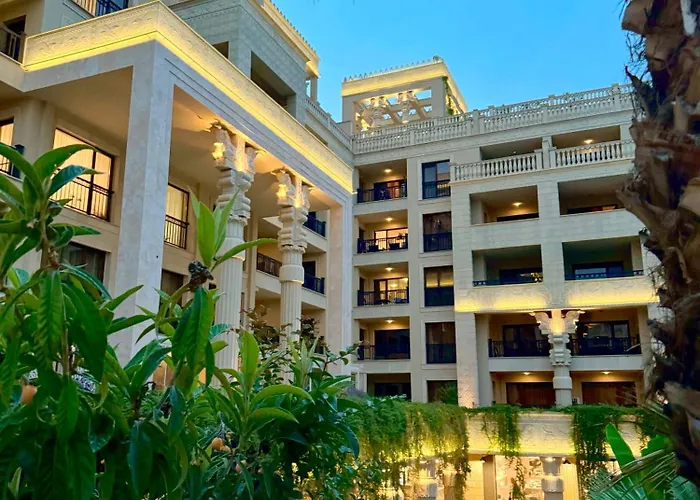 Argisht Partez & Bar Rebls 4* Aranyhomok