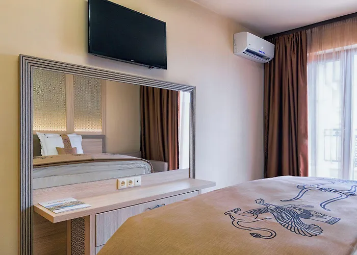 Argisht Partez & Bar Rebls Szálloda 4*